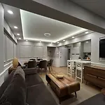 Modern Apartment In Besiktas